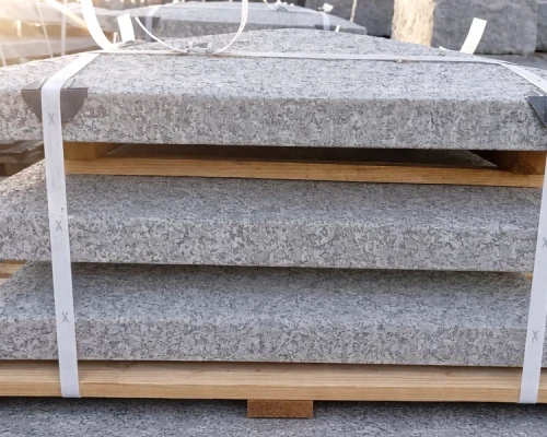 czapy-granitowe-na-slupy-5